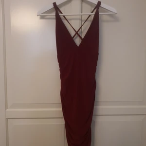 Klänning NLY trend  - Klänning från Nelly, NLY Trend. Använd 1 gång! 