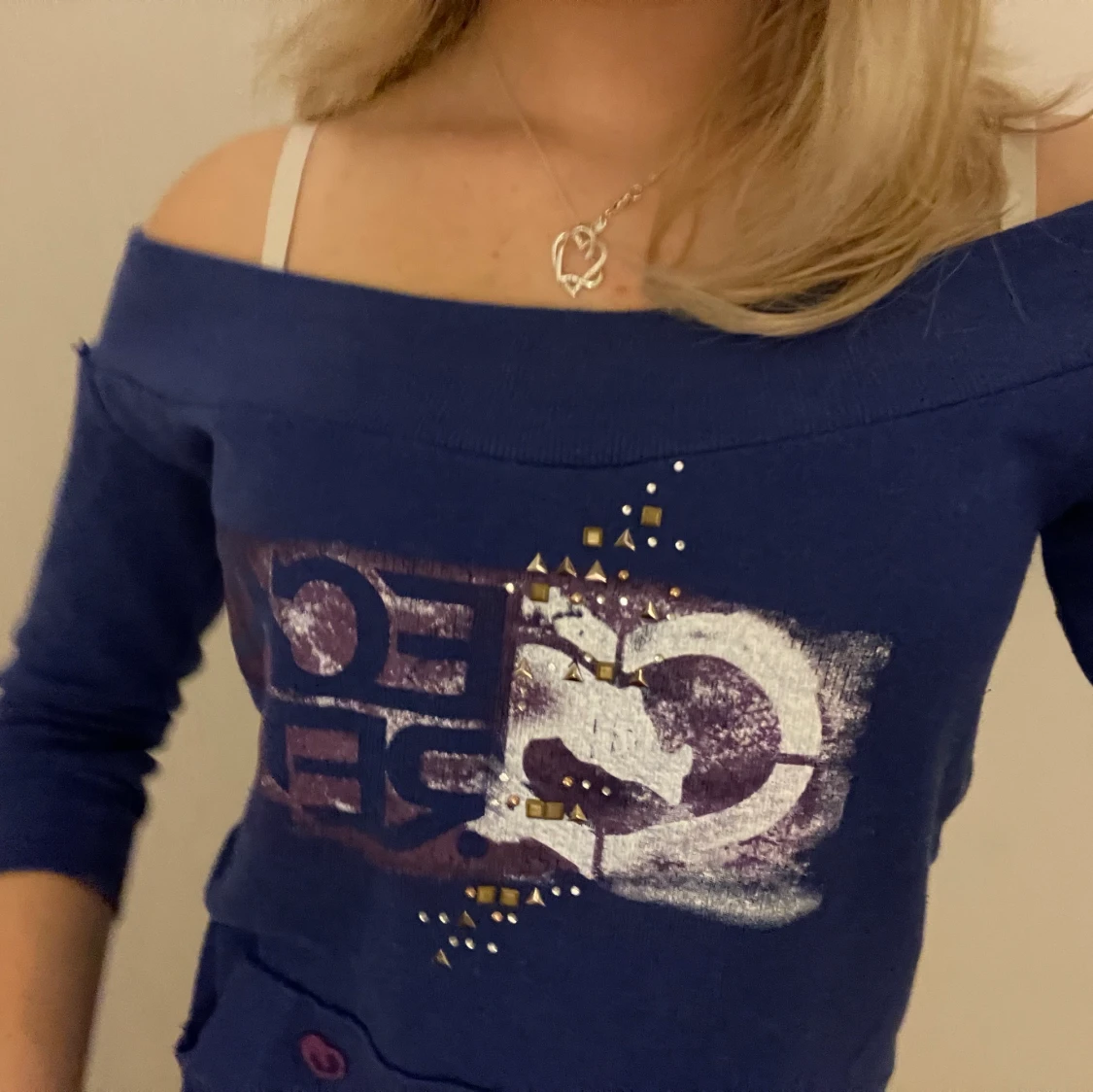 Off shoulder tröja - 91