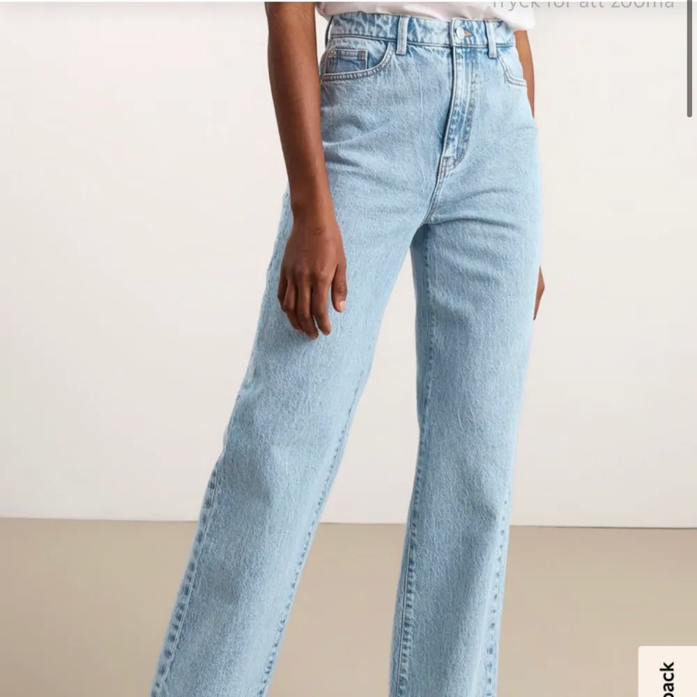 Jeans från Lindex i modellen HANNA, storlek M! Knappt använda så i nyskick! . Jeans & Byxor.