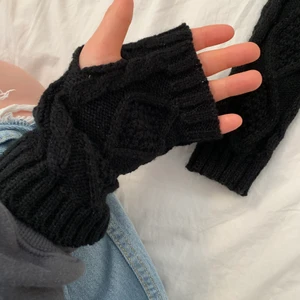 Fingervantar utan finger - Aldrig använda, köparen står för frakt 💕💕💕💕