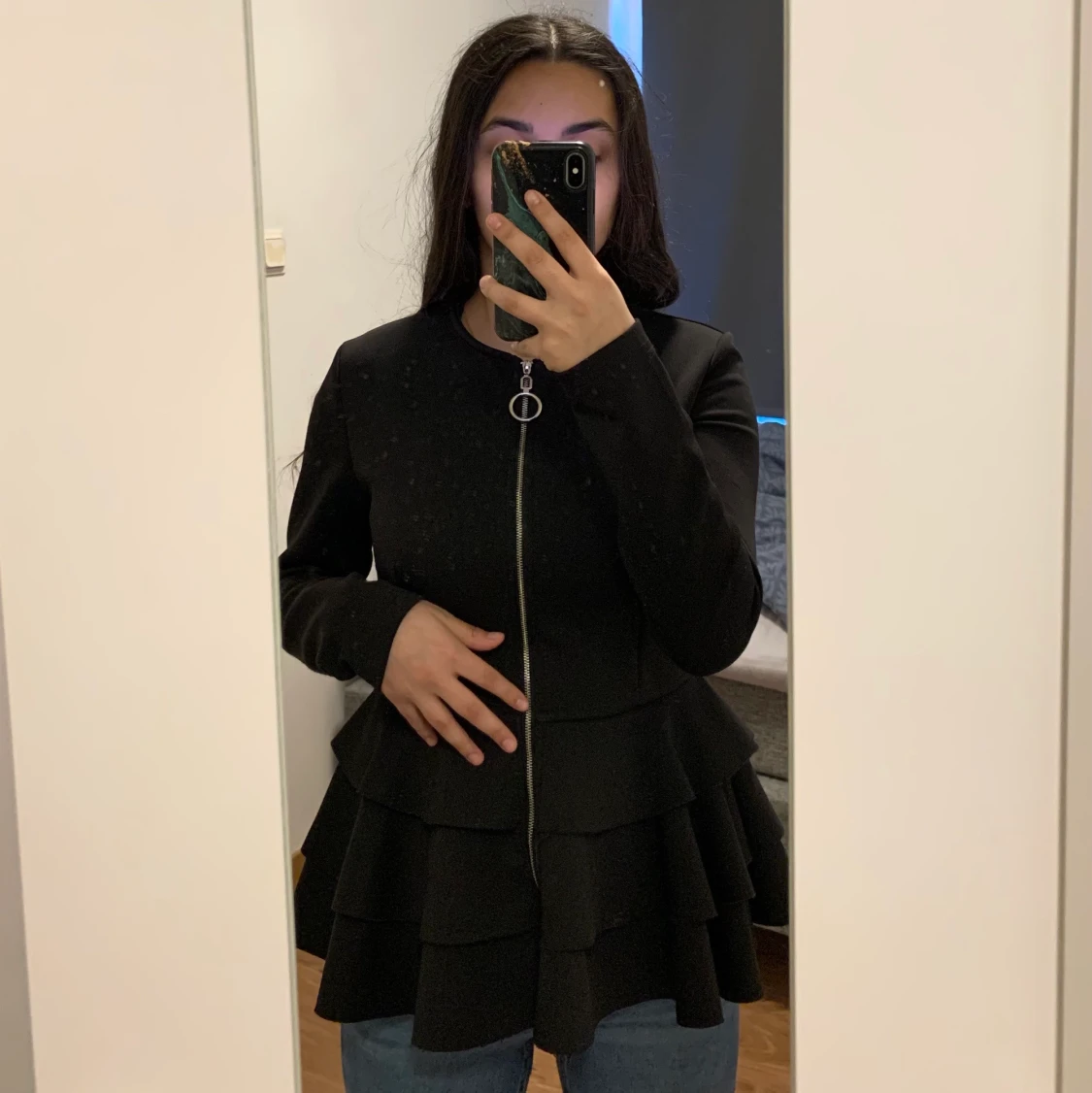 Svart tröja med dragkedja 