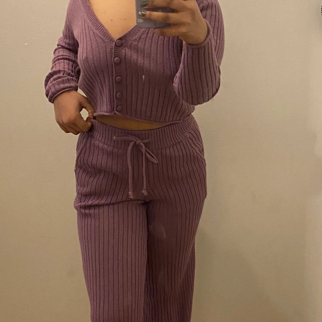 Sååå skönnnnt och mysigt set😢💜💜 väldigt sexigt och ger kroppen fint form.  - 91