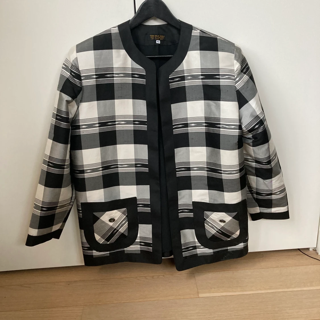 Rutig vårjacka - 90