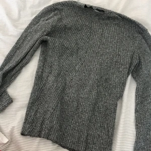 Söt tröja  - Jätte gullig tröja i super bra skick men kommer inte till användning av mig 