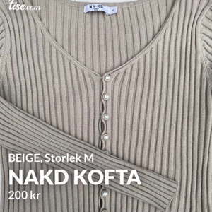 Tröja NA-KD - JÄTTEFIN tröja från NA-KD i beige. I storlek medium. Används för lite o h säljs därför. Mycket fint skick