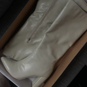 Stövlar  - 💙Boots från Biancas kollektion, använda 1-2 gånger💙