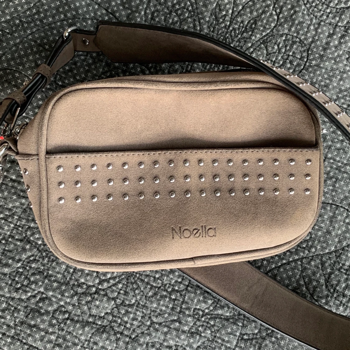 Handväska nitar  - 91