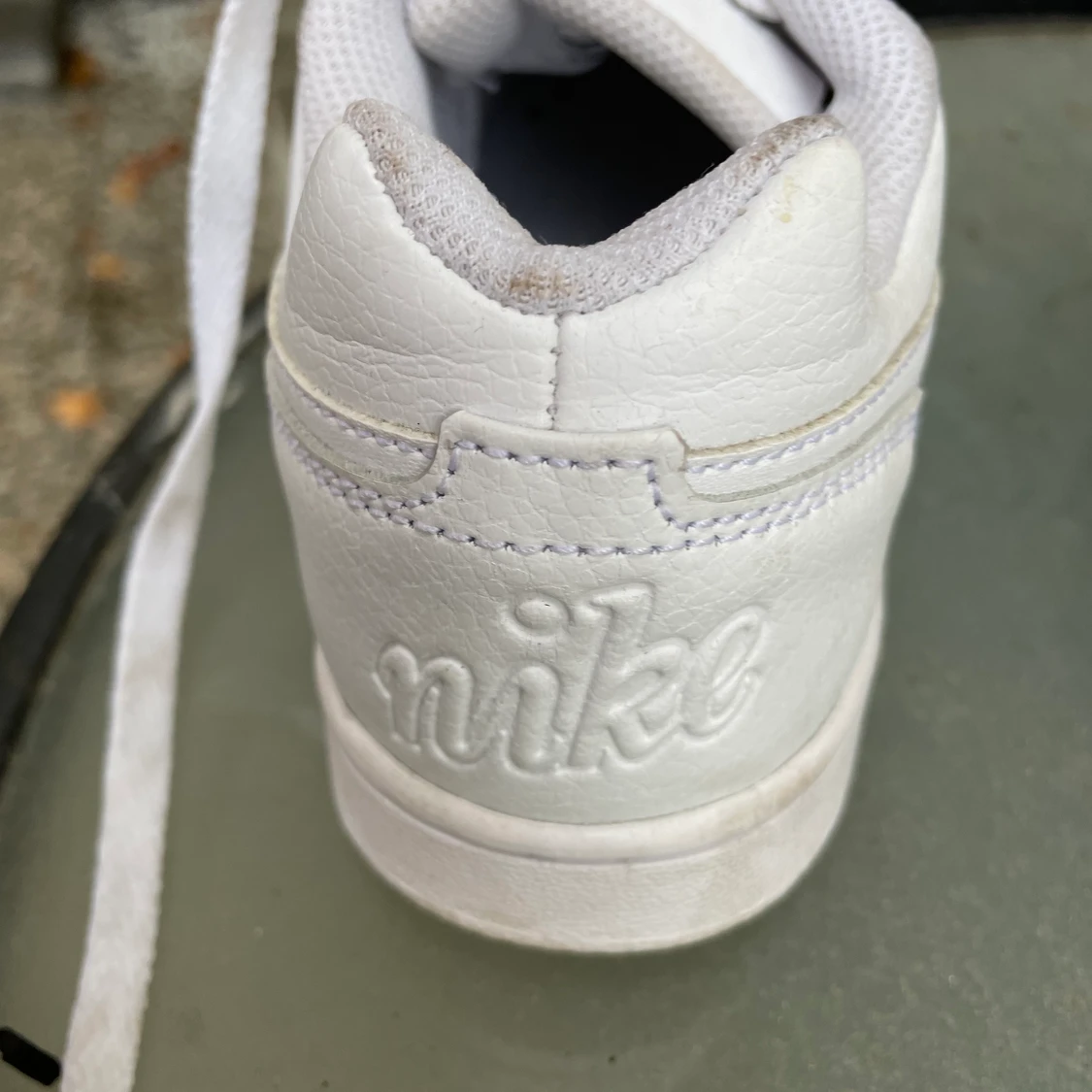 Nike skor vita  - 91