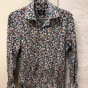 Skjorta. Slim fit.  - Blå, vardags skjorta, bekväm 