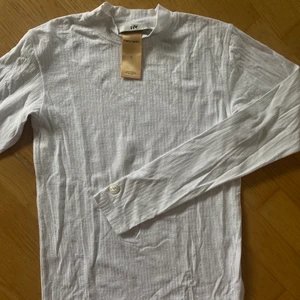 Eytys långärmad  - Jättefin eytys tröja som tyvärr inte kommer till användning. 