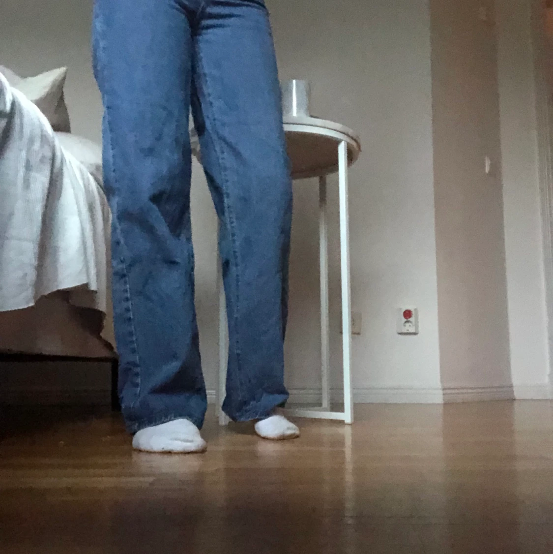Mörkblåa straightleg jeans  - 90