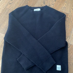 Zara tröja storlek 152 - Ny tröja från zara. Aldrig använd. Svart. Storlek 152