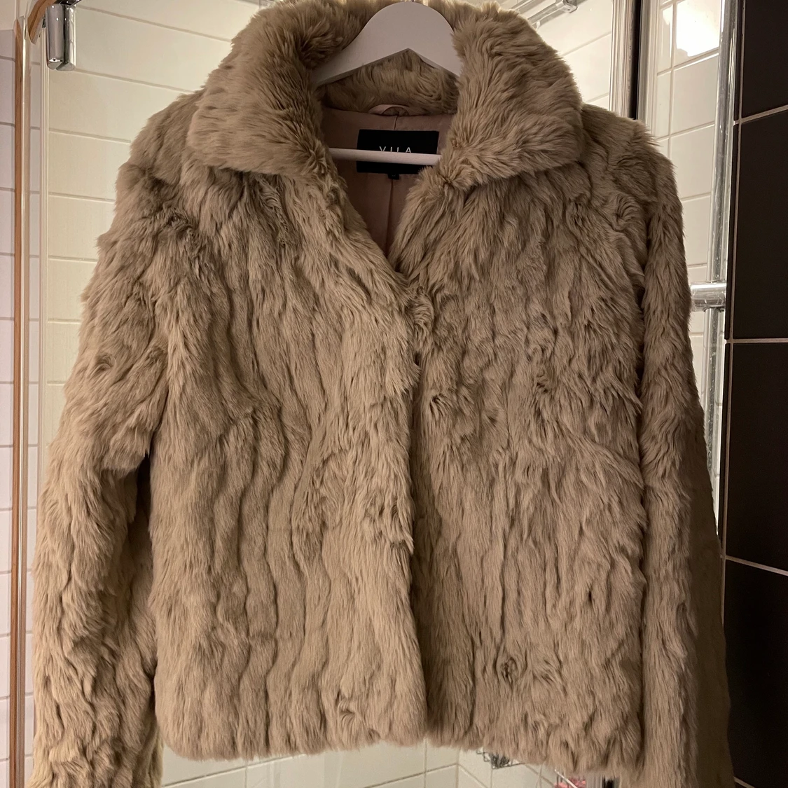 Kort pälskappa - 90