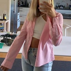 Rosa skjorta - Super snygg köpt i en secondhand butik.