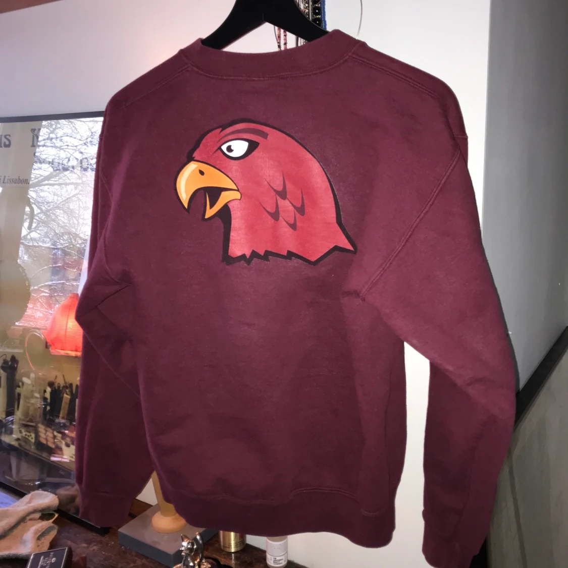 Vinröd collegetröja  - 90