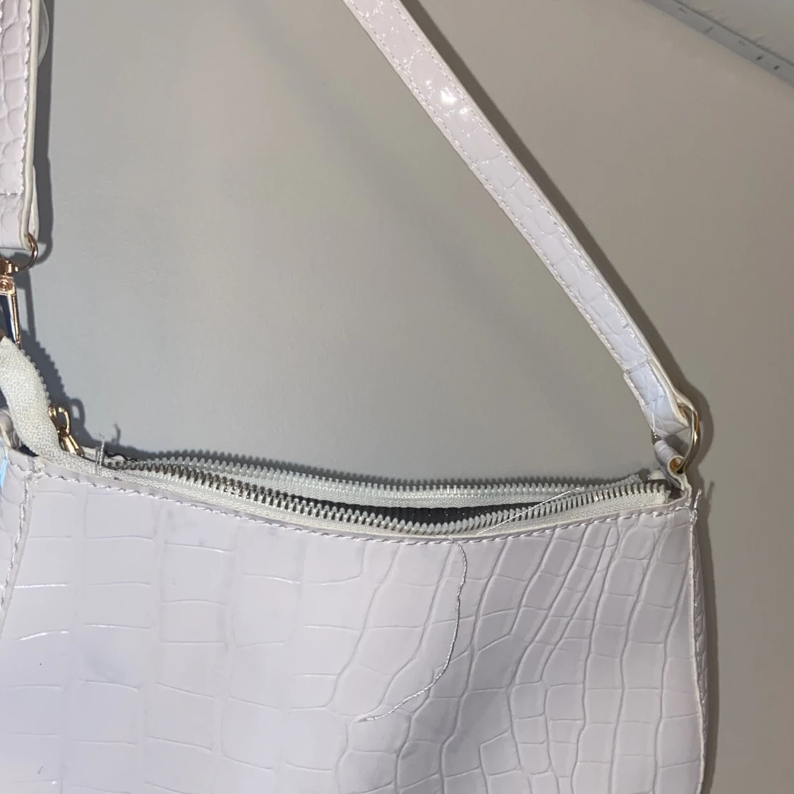 FIN AXELVÄSKA FRÅN SHEIN - 91