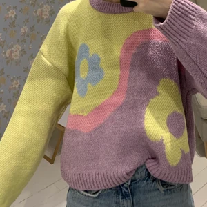 stickad tröja  - En supergullig stickad tröja från Zara. Aldrig använd💜⭐️🌼🦋