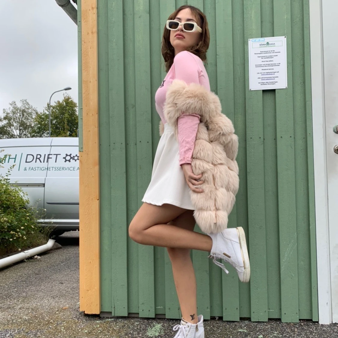 PINK FAUX FUR