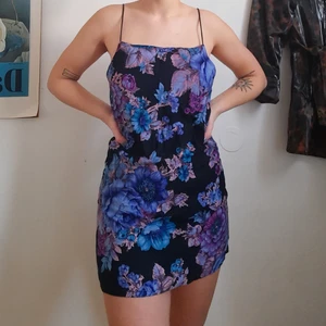 Klänning - Köpt på beyond retro. Fint skick!