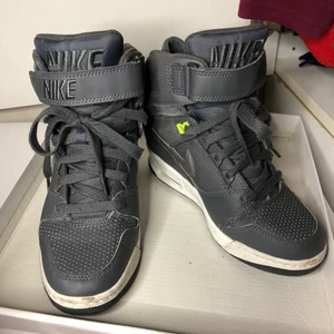  Nike shoes  -  Sport high heel Nike shoes 36.5