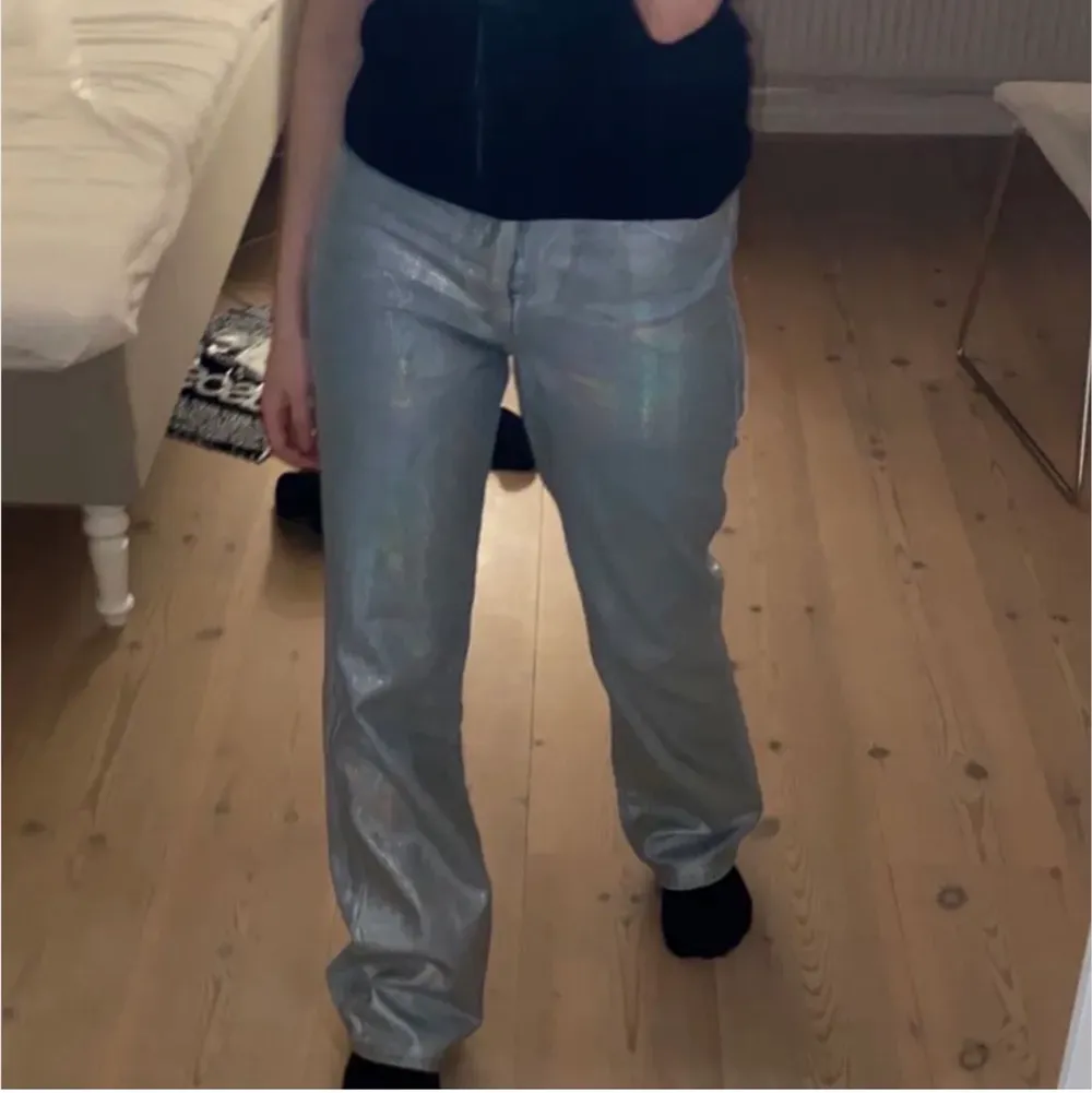 Liknande zara jeans i storlek 36 jag är 165. Jeans & Byxor.