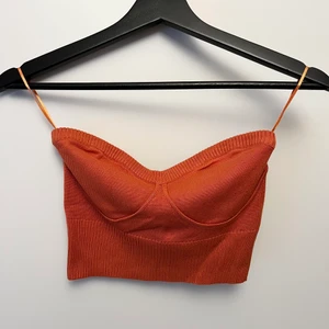 Tub topp - Storlek S; frakt på 20kr tillkommer 