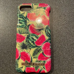 Mobilskal Ideal of Sweden IPhone 7 - Mobilskal från Ideal of Sweden, passar till IPhone 7 och har en liten repa.