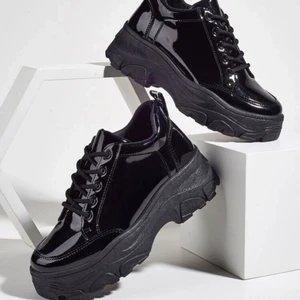 Chunky lak sneakers ubrugte 39 sort - Ubrugte 