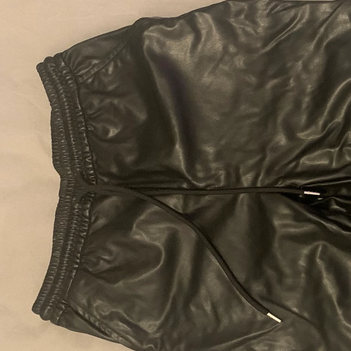 Skinn imitation byxor  - 91