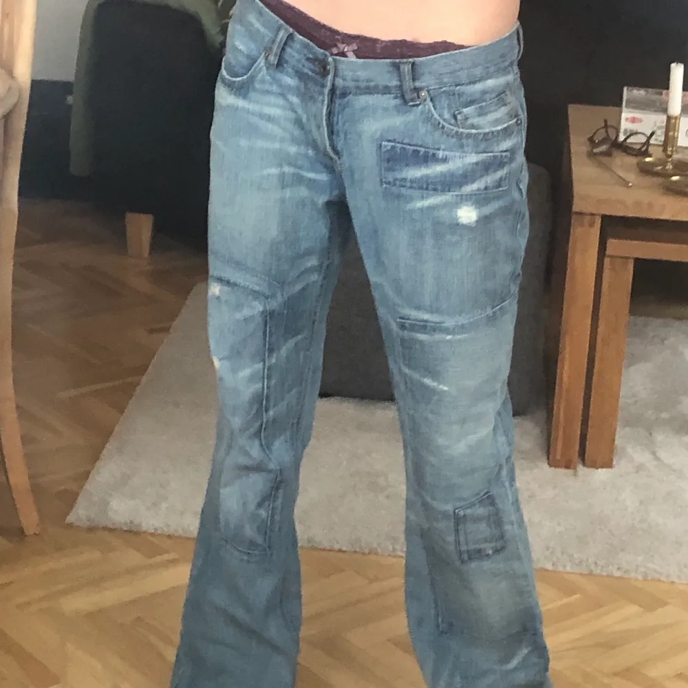 Såå snygga lågmidjade baggy jeans 💕. Jeans & Byxor.