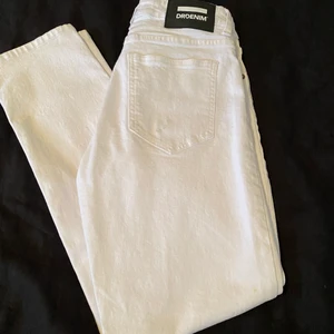 Dr Denim jeans - Vita DrDenim. Användna 2 ggr. 