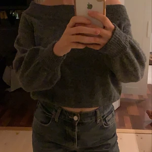 Stickad tröja  - Stickad tröja, aldrig använd 