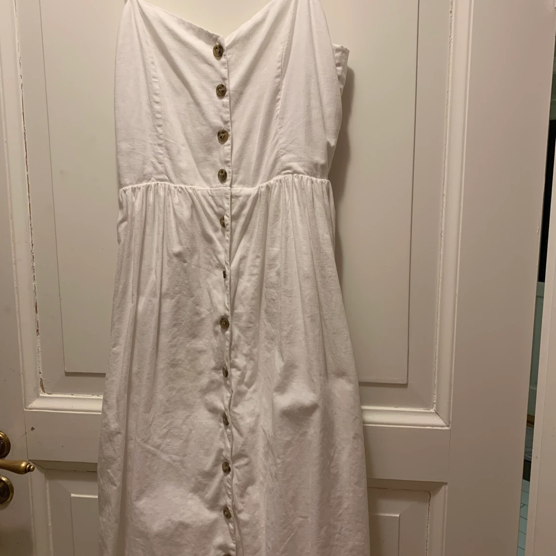 Sommar klänning med knappar