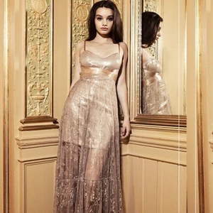 BALKLÄNNING - Säljer min underbara balklänning! Verkligen en unik och egenartad klänning från Ida Sjöstedt. Endast använd vid två tillfällen.