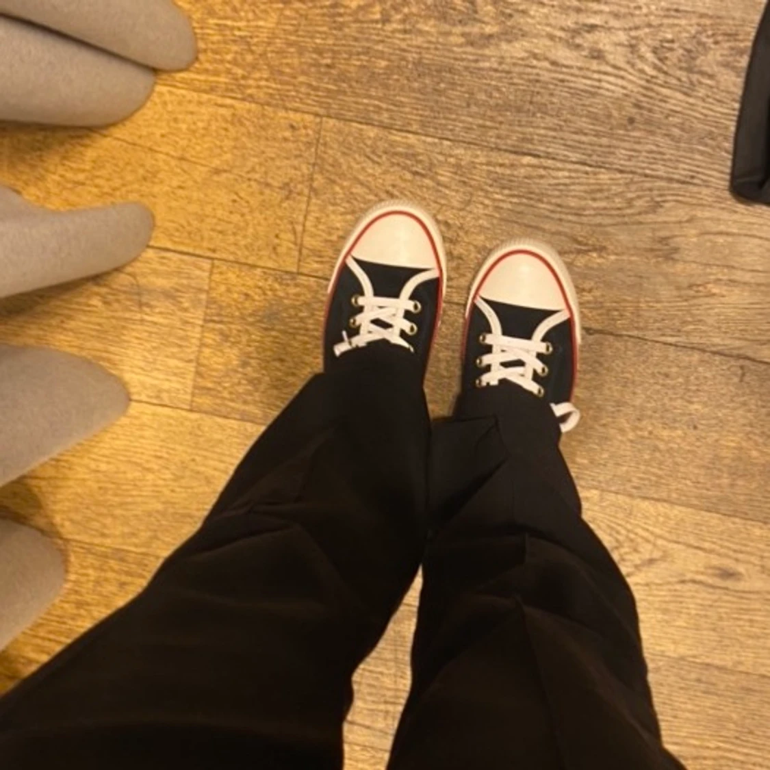 Helt nya sandro sneakers - 90