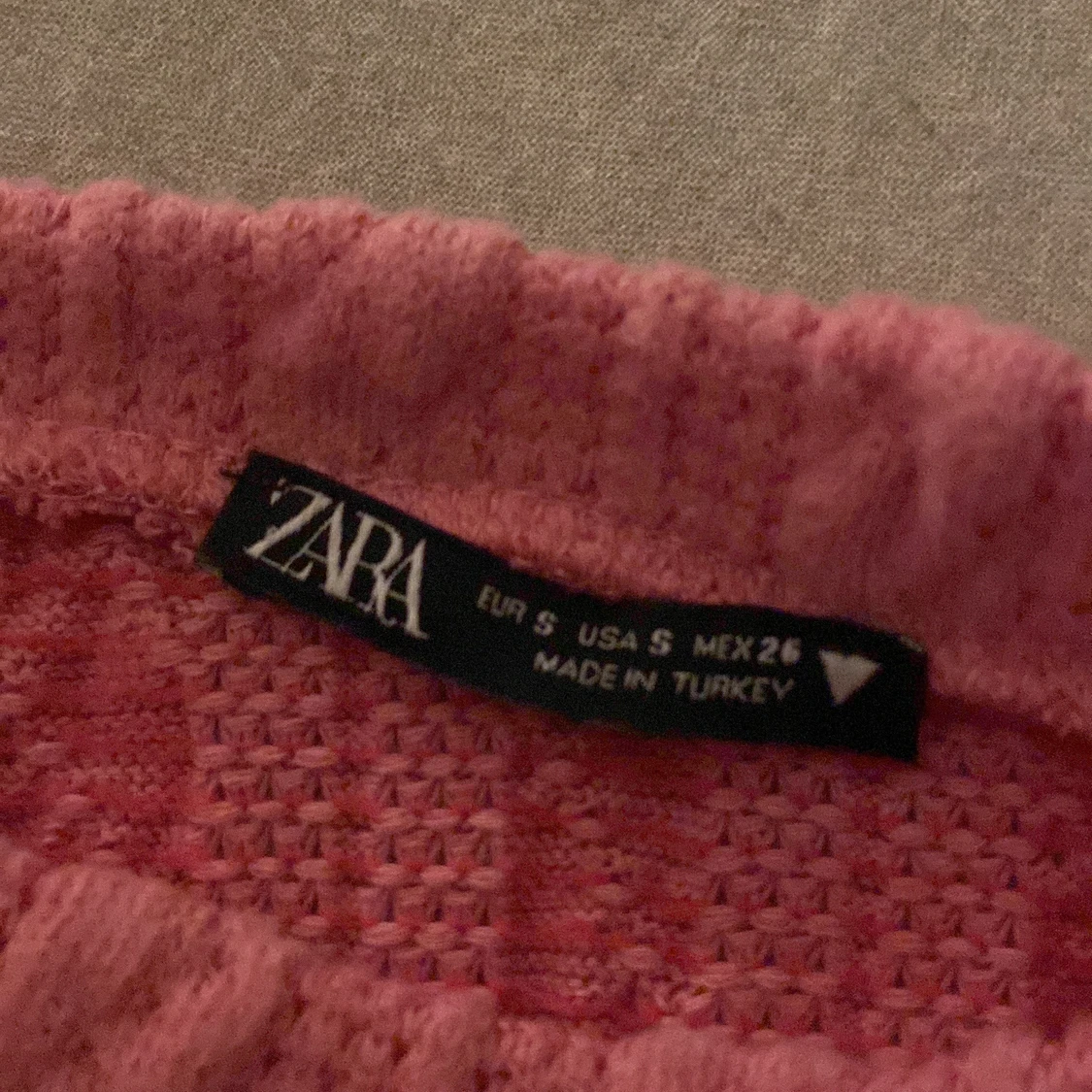 Pärlad tröja från Zara  - 91