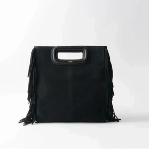 Maje väska - Säljer nu min superfina maje väska i mocka!! Superfint skick sparsamt använd ca 5 ggr🙈🙈