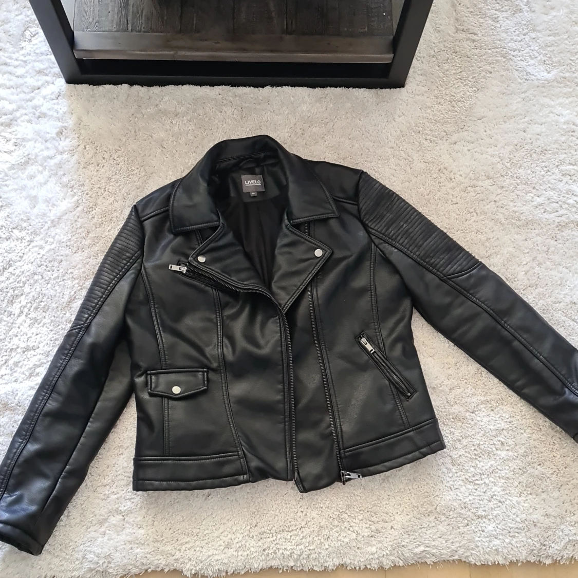 Läder jacka (fake) strl 46 (42) - 90