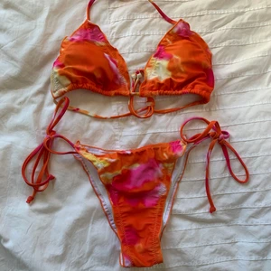 Bikini - Helt oanvänd bikini, så somrig och fin!