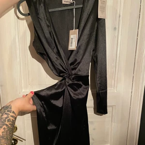 Bianca X Nelly  - Aldrig använd, prislappen är fortfarande kvar! Storlek 36! Så utmärkt skick!