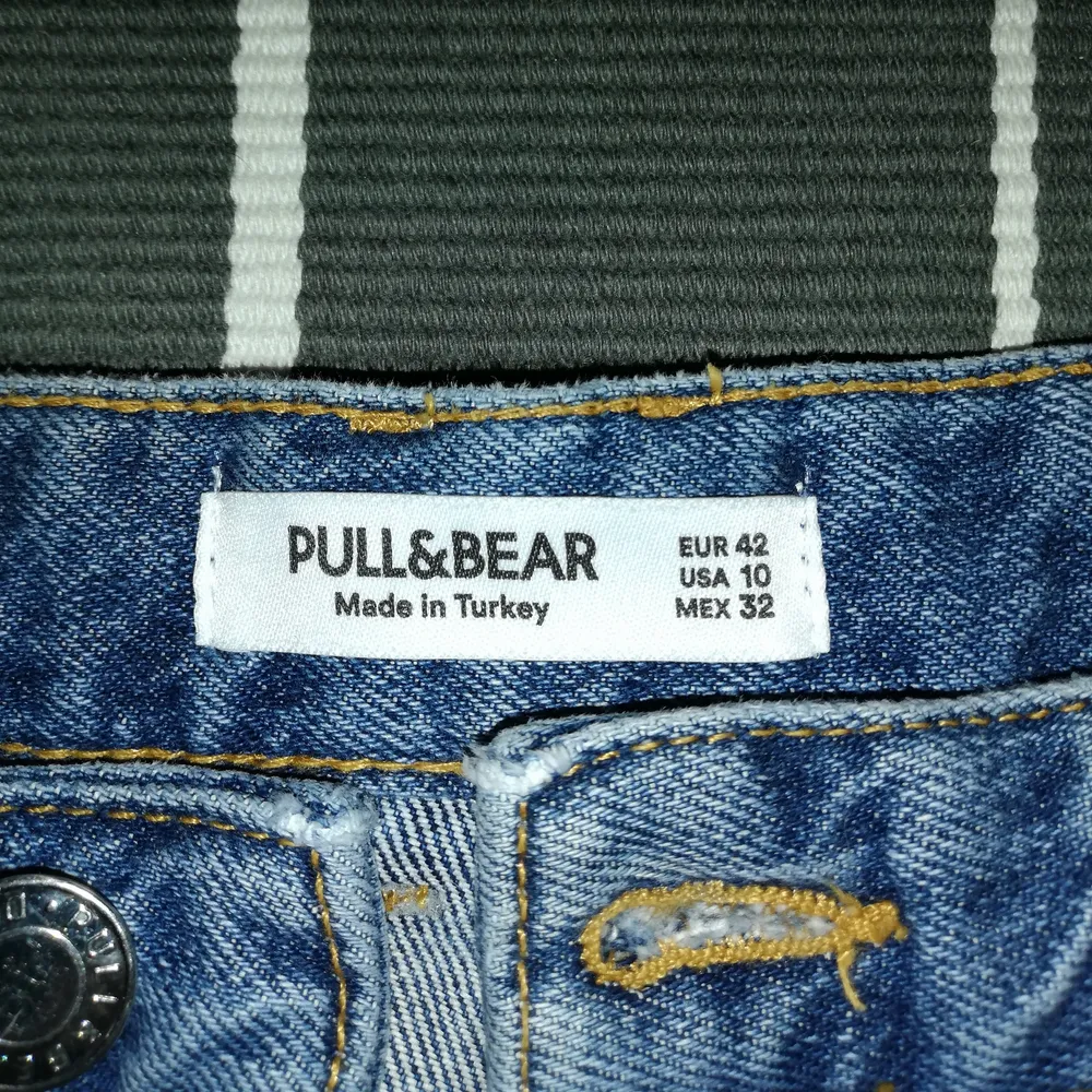 Aldrig använda jeans från Pull&Bear! 🤩 . Jeans & Byxor.