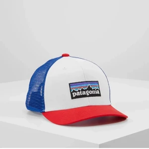 Keps - Helt ny Patagonia keps som aldrig blivit använd med alla lappar kvar fortfarande. Kan skicka egna bilder om det önskas, köpare står för frakt 🥰