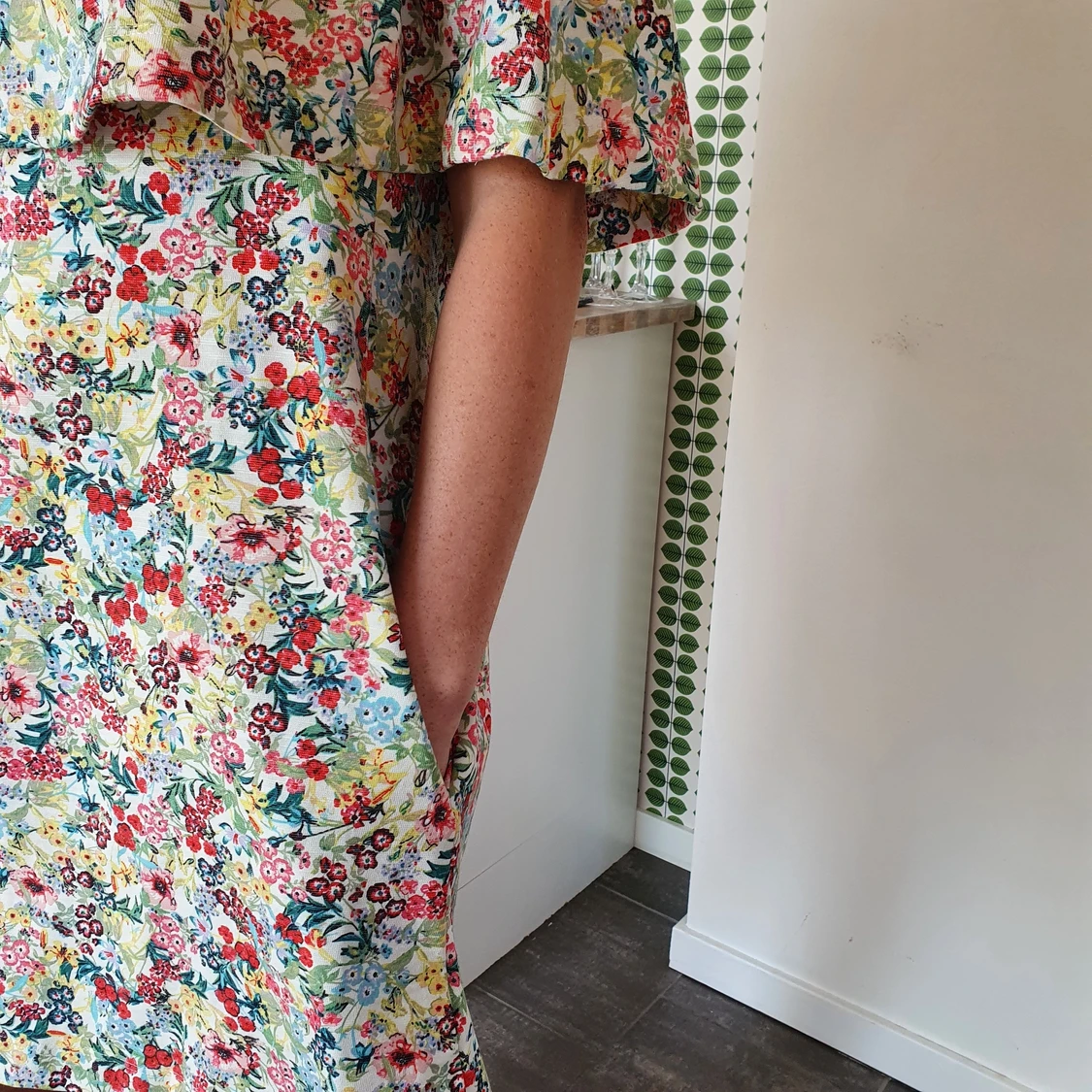 Blommig sommarklänning  - 91