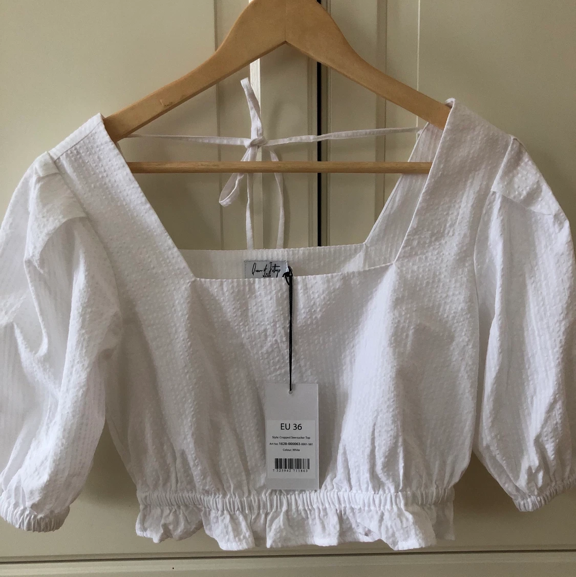 Vit blus från NA-KD - 91