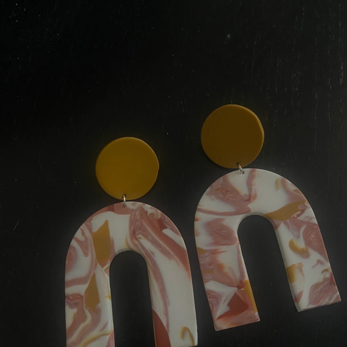 Örhängen i lera  - 90