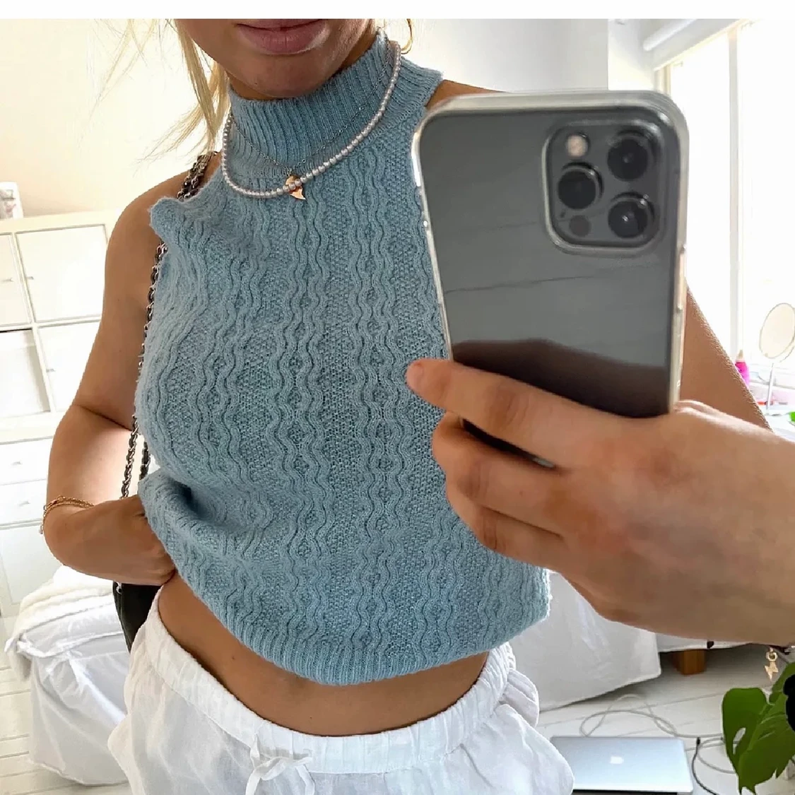 Blått stickat linne från mango