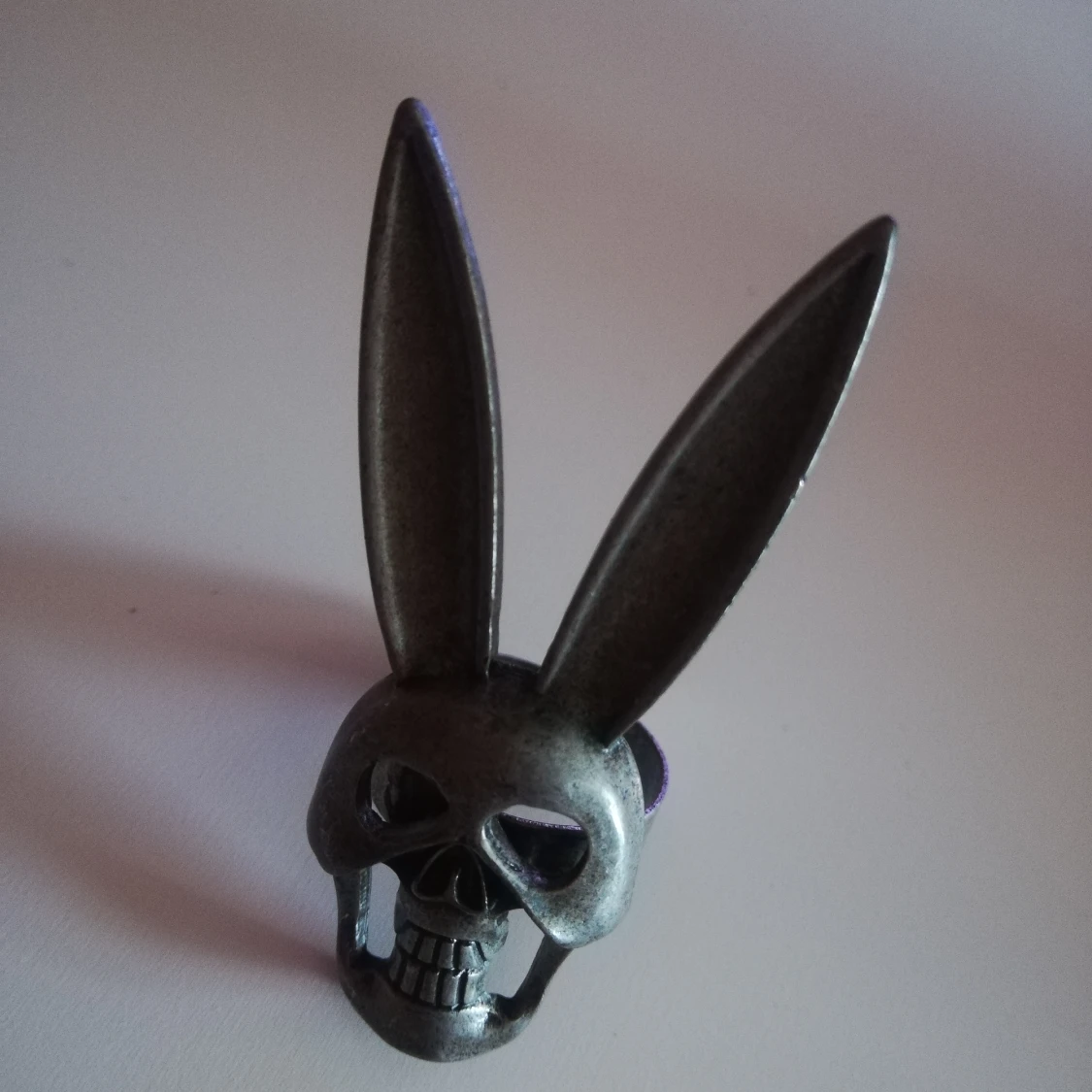 Reglerbar ring Goth rabbit Liknar Billie Eilish kollektion 