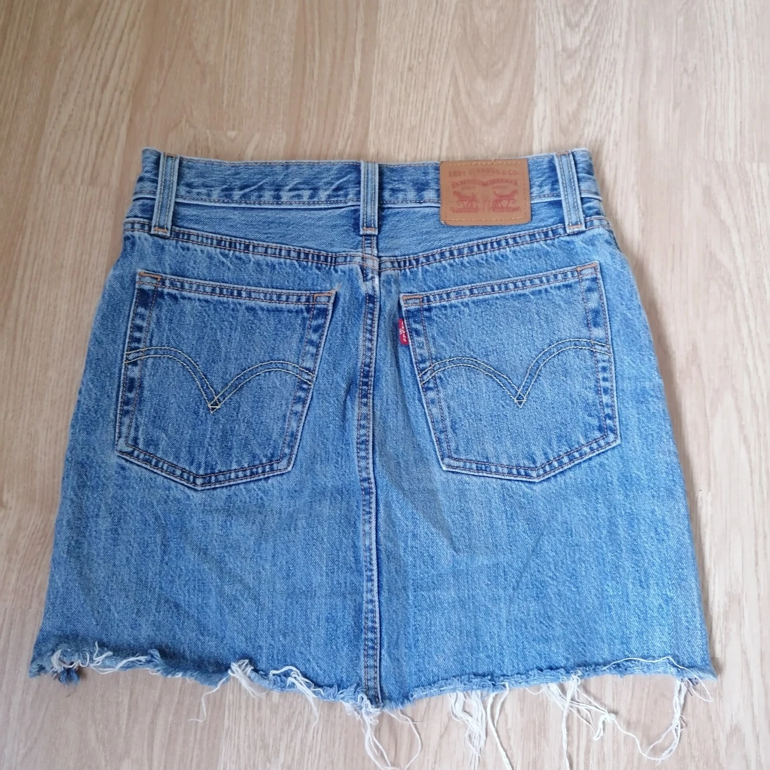 Levis kjol - 90