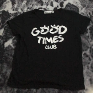 Den är från Ullared  - Det står Good Times club 
