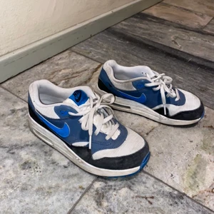 Nike - Supersnygga Nike air Max som tyvärr inte passar. Mötas eller frakt mot avgift💙